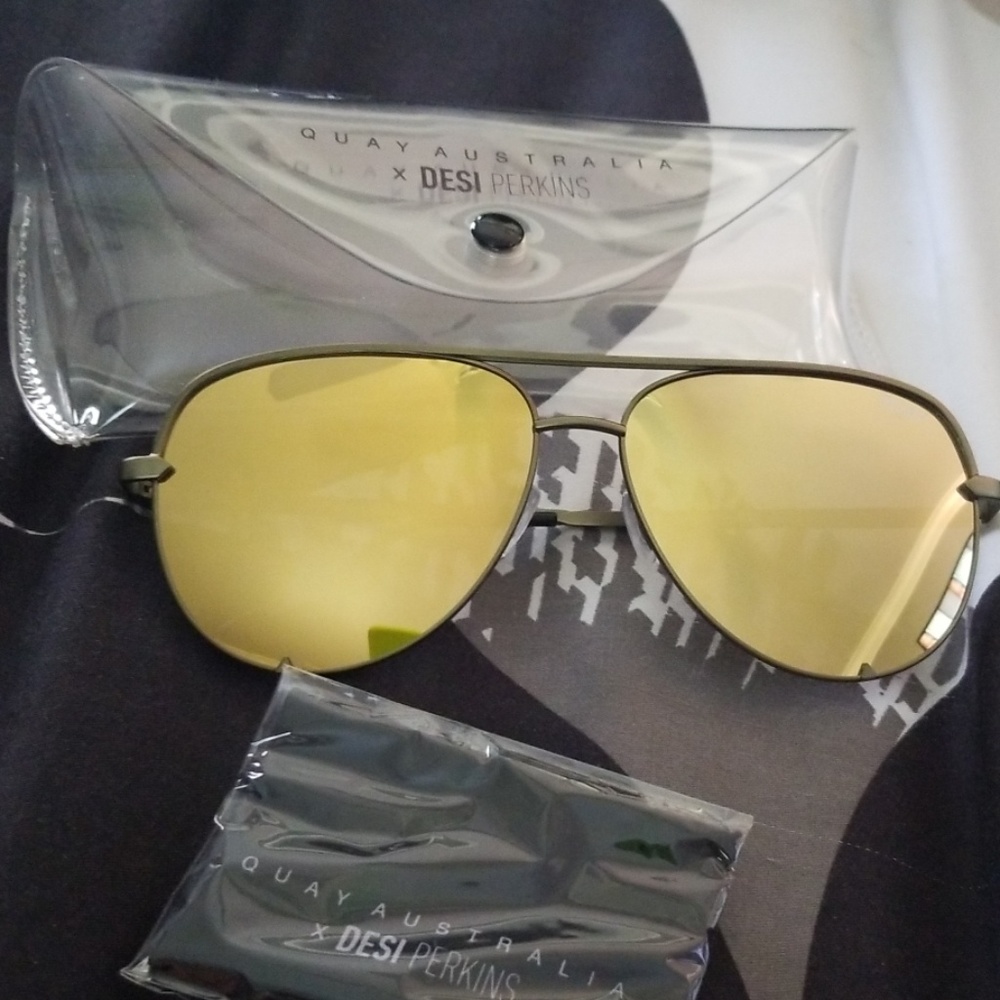 Desi x quay Australia sunnies